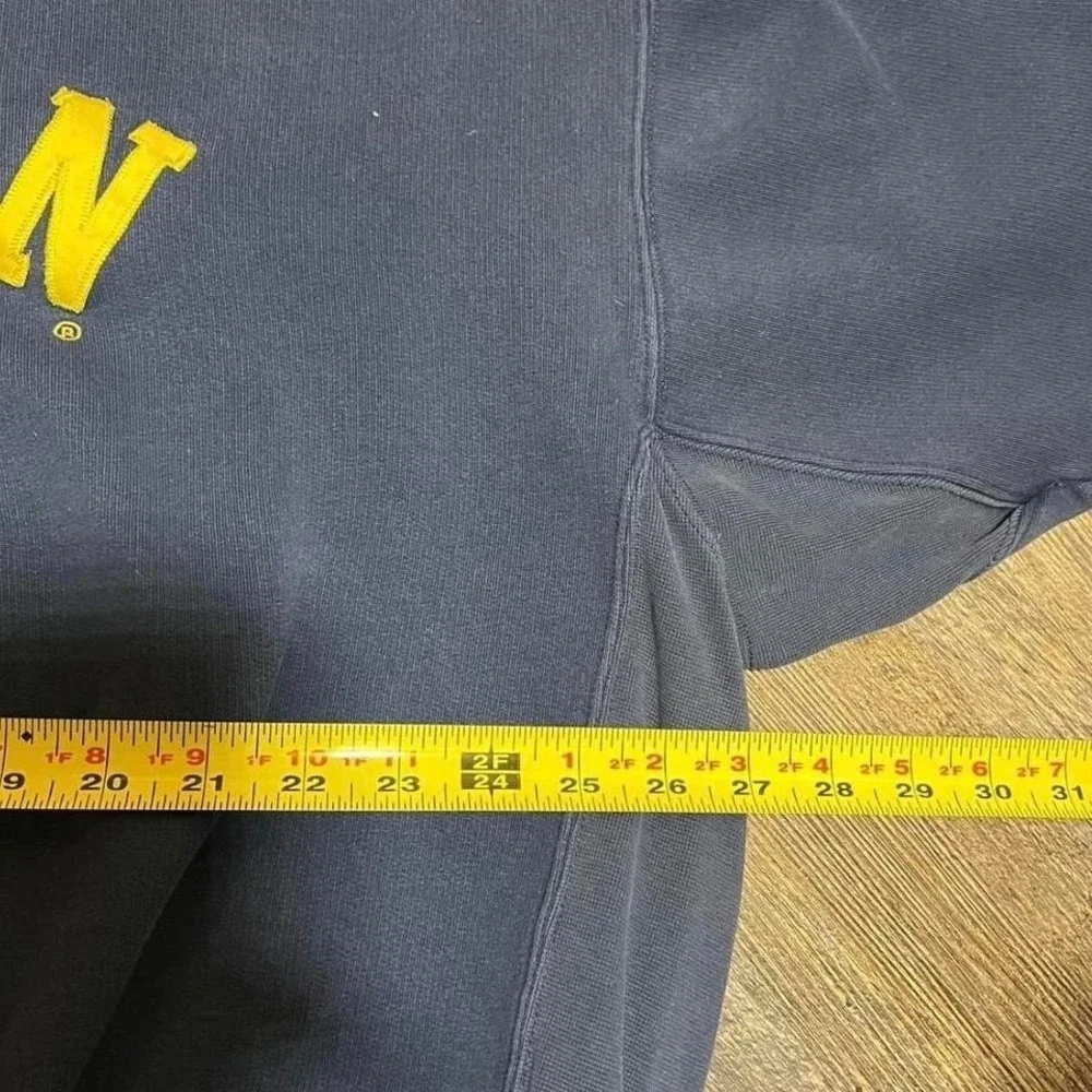 Vintage 1990s Nike university of‎ Michigan sweatshirt Size XL
